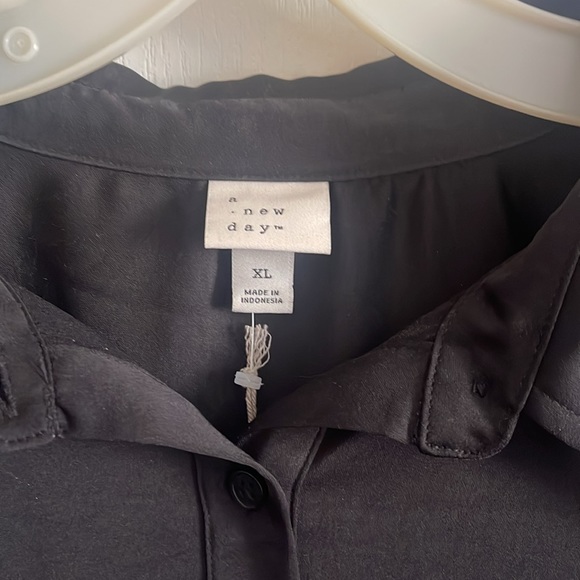 Boyfriend Blouse - Picture 2 of 4